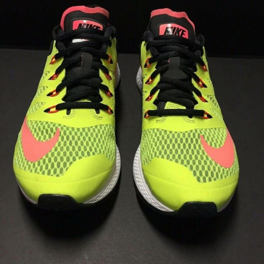 Nike men’s Zoom Elite7 Running Training Shoe